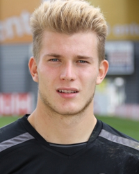 21 LORIS KARIUS (TOR)